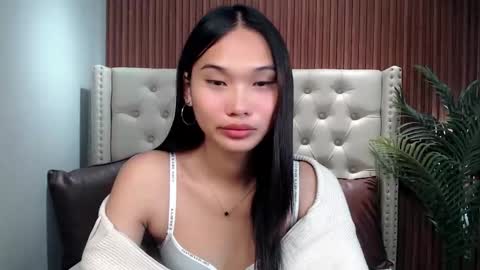 yoursluttyashxx online show from February 10, 4:47 pm