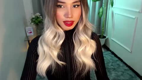 zelainalovetocum online show from January 18, 12:48 pm