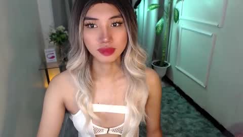 zelainalovetocum online show from January 22, 11:00 pm