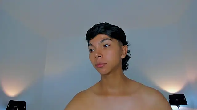 xhenisa  online show from April 10, 1:45 am