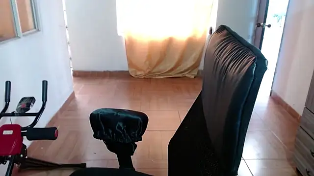 Queen camila online show from March 12, 9:31 pm