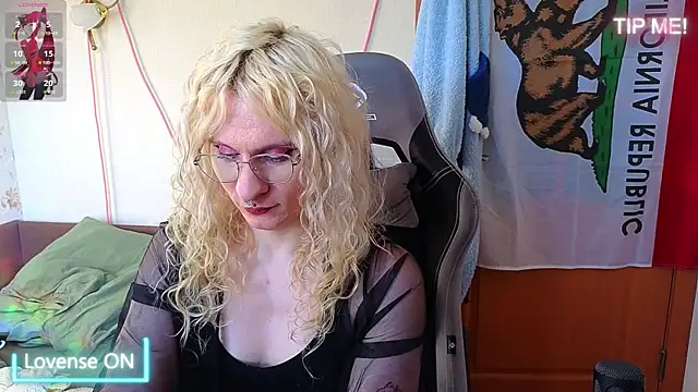 Lori Myaf online show from April 20, 3:13 pm