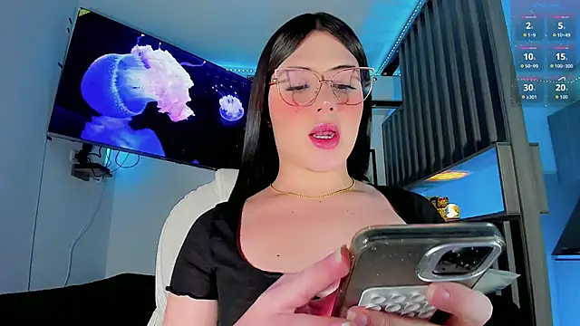 Ashlycuute online show from November 1, 2:53 am