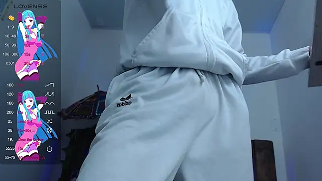 Snapshot of SARA_VAL3NTINA_ chatting on March 13, 5:05 pm SARA VAL3NTINA  online show from March 13, 5:05 pm