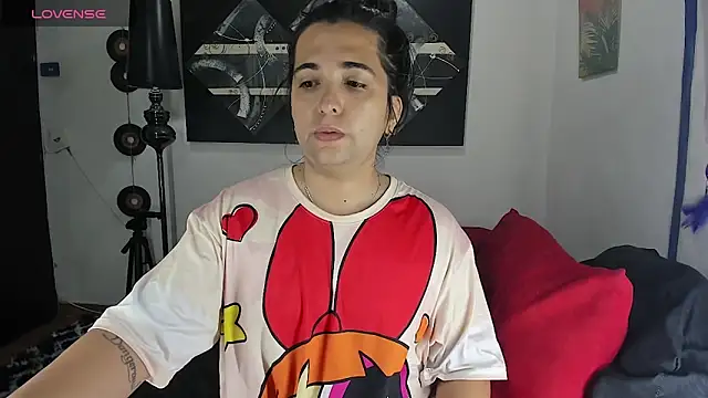 SARAMISHA online show from January 11, 1:40 pm