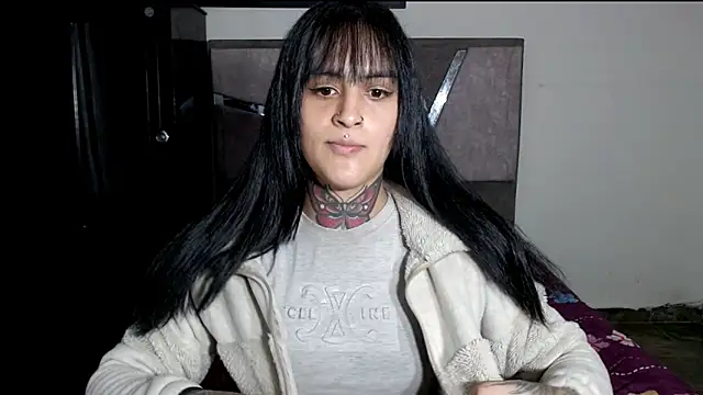emma onassis 17 online show from May 5, 1:11 am