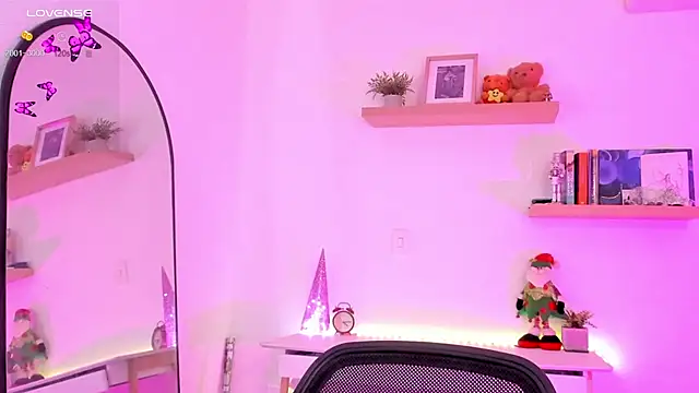 rose saenz online show from December 13, 9:41 pm