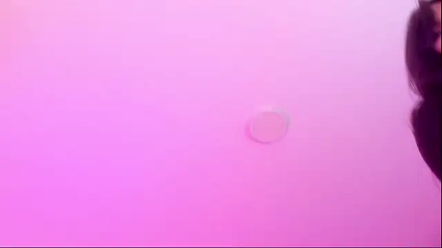 rose saenz online show from November 15, 7:01 pm