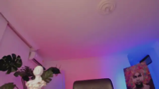 Taylor  foxxx online show from February 6, 4:10 am