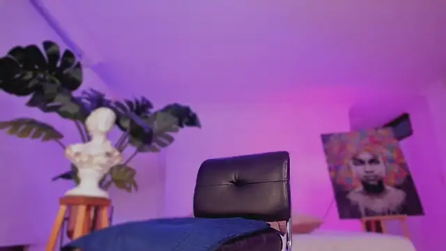 Taylor  foxxx online show from March 14, 4:04 am