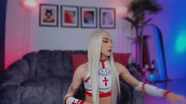 Taylor  foxxx online show from October 9, 4:25 am