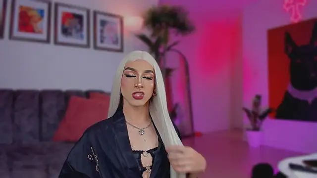 Taylor  foxxx online show from October 24, 5:12 am