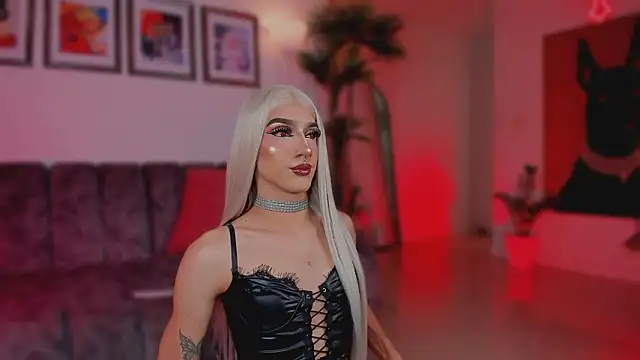 Taylor  foxxx online show from February 6, 4:18 am