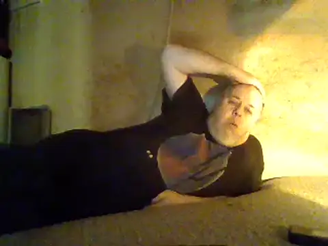 Snapshot of Nightshade7712 chatting on March 1, 9:26 pm Nightshade7712 online show from March 1, 9:26 pm