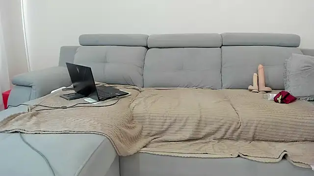 Kristina Sinclair online show from July 3, 11:27 am