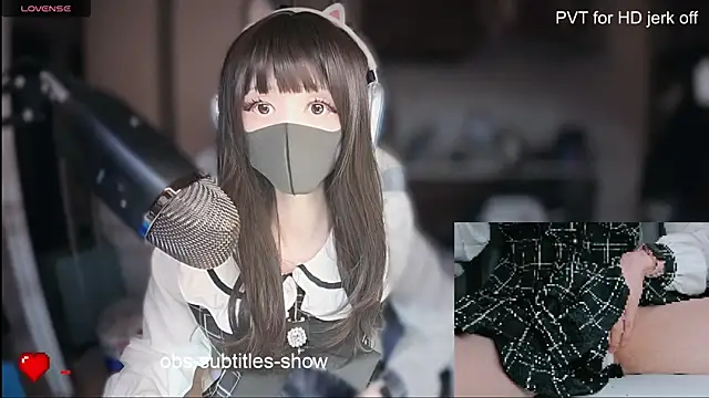 Snapshot of maku_00 chatting on January 7, 2:05 pm maku 00 online show from January 7, 2:05 pm