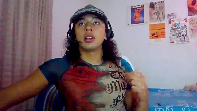 Snapshot of angelsdustxxx chatting on September 28, 6:01 am angelsdustxxx online show from September 28, 6:01 am