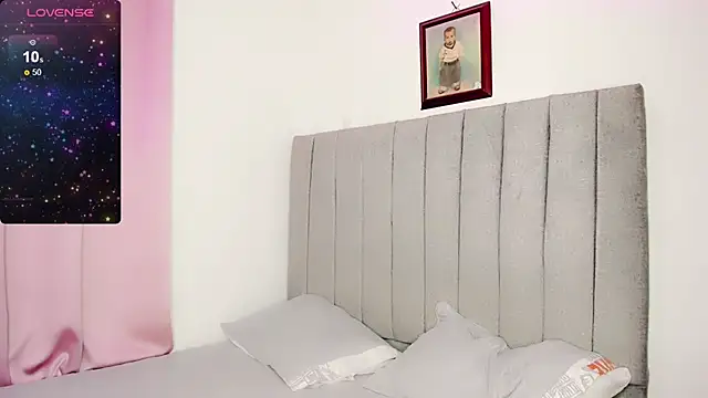 Jimmenna  online show from January 8, 5:05 am