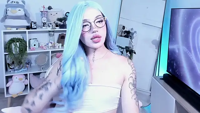 KloeKing   online show from February 25, 5:17 pm