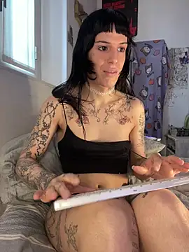 giuli zerozero online show from February 11, 12:46 pm