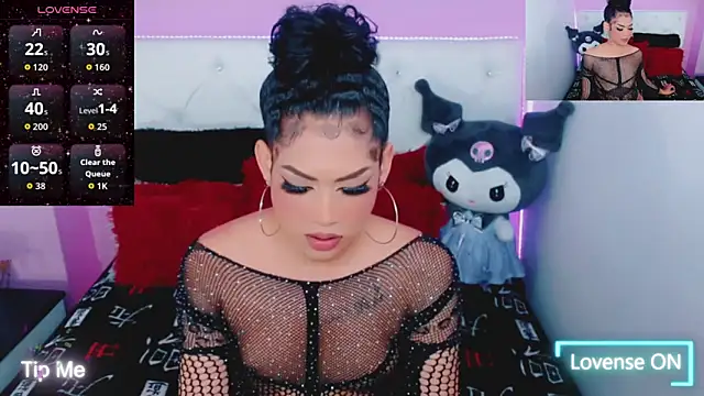 Snapshot of Amanda_bigx chatting on October 22, 5:53 am Amanda bigx online show from October 22, 5:53 am