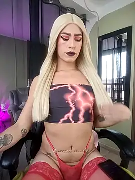 tevenwhiite online show from April 15, 8:31 pm