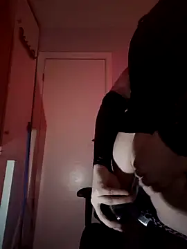 Lilifajna online show from December 2, 12:13 pm