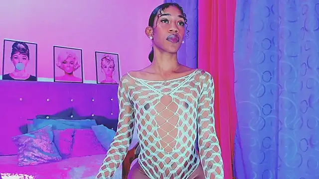 Kimberly thompsom online show from January 6, 4:55 pm