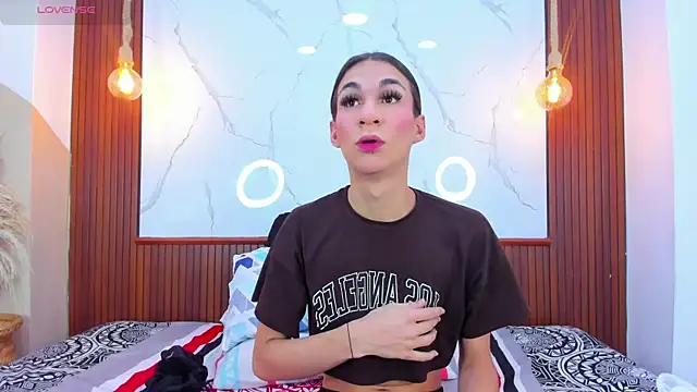 Mia thompson 19 online show from March 25, 7:07 pm