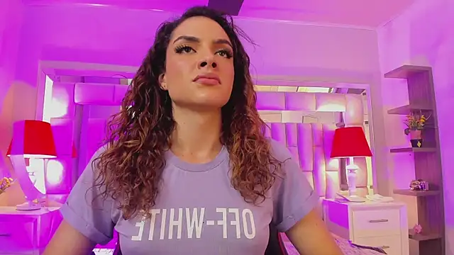 mariiahneedles online show from October 21, 11:50 pm