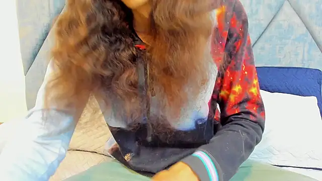 FreyaMoller online show from January 9, 2:11 pm