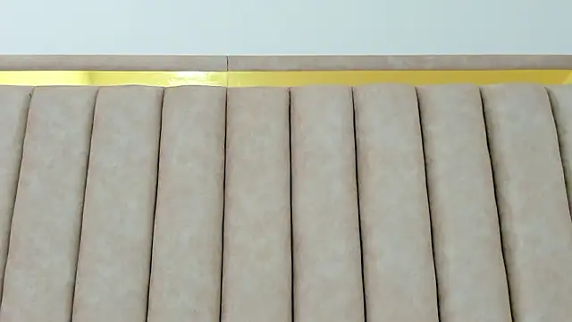 FreyaMoller online show from March 6, 7:08 pm