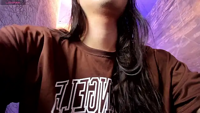 saracaball  online show from February 18, 5:04 am