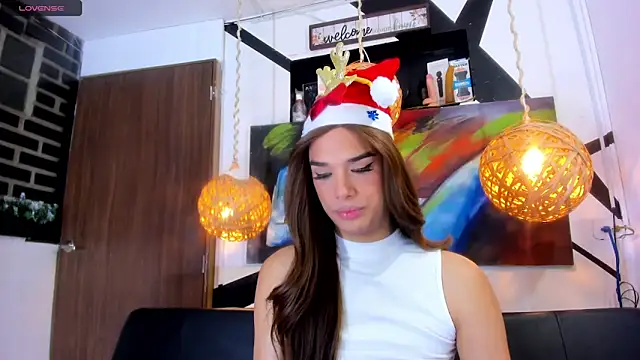 victoria aleia  online show from November 20, 9:15 pm