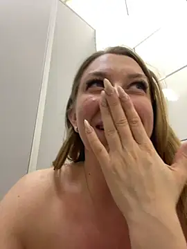 Sweet   Emily online show from April 29, 5:18 pm