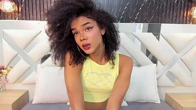 Snapshot of NaomiSteward chatting on December 4, 11:46 am NaomiSteward online show from December 4, 11:46 am