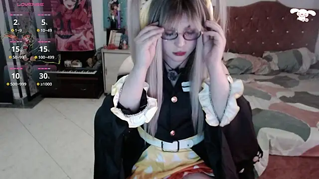 Avril2001 online show from March 18, 5:51 am