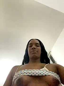Snapshot of Joselyn_x44 chatting on September 29, 6:24 am Joselyn x44 online show from September 29, 6:24 am