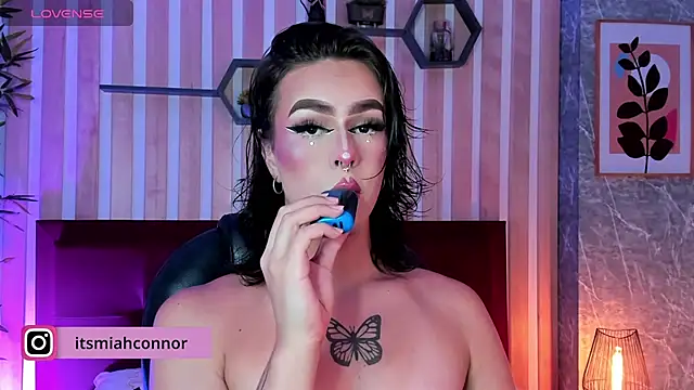 miah connor online show from November 26, 6:54 pm