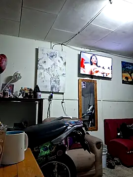 cucho1987 online show from September 13, 8:42 am