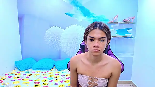 DEMI LEED online show from February 17, 12:35 pm