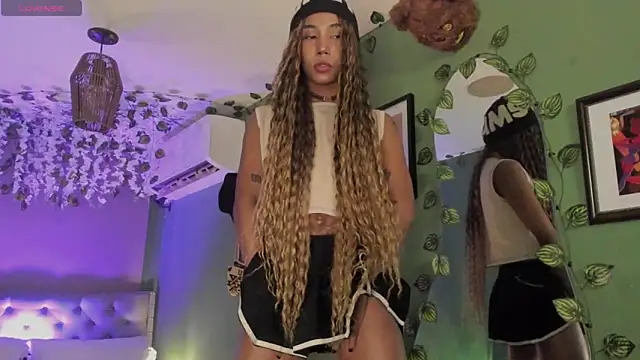 wayuu-goddess online show from February 18, 5:11 pm