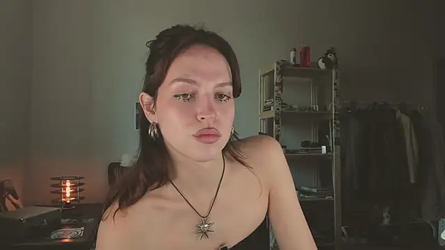 Niky  Jess online show from June 4, 9:45 am