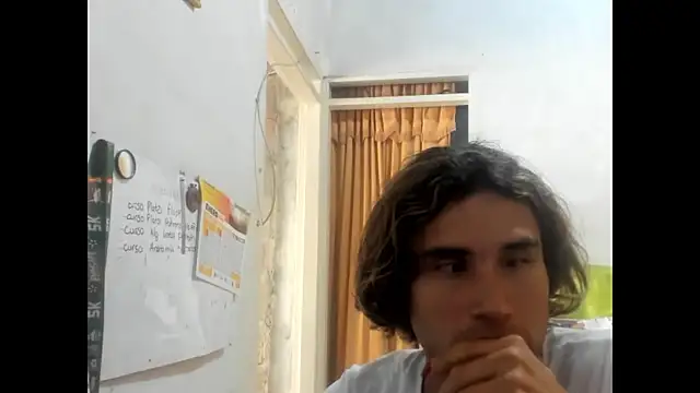 Snapshot of SophiaLevis chatting on December 8, 5:55 pm SophiaLevis online show from December 8, 5:55 pm