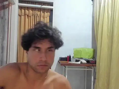 Snapshot of SophiaLevis chatting on October 22, 11:52 pm SophiaLevis online show from October 22, 11:52 pm