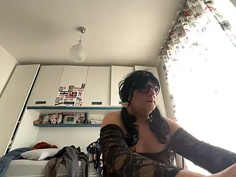brindisiroby online show from May 22, 9:27 am