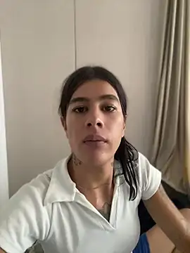 daniigarcia online show from April 17, 10:11 pm