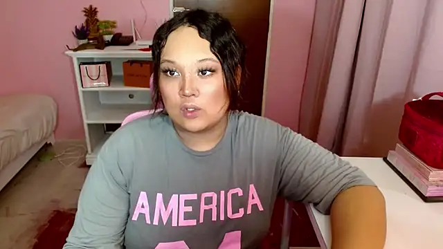 GiannaLopezSmith online show from September 19, 10:32 am