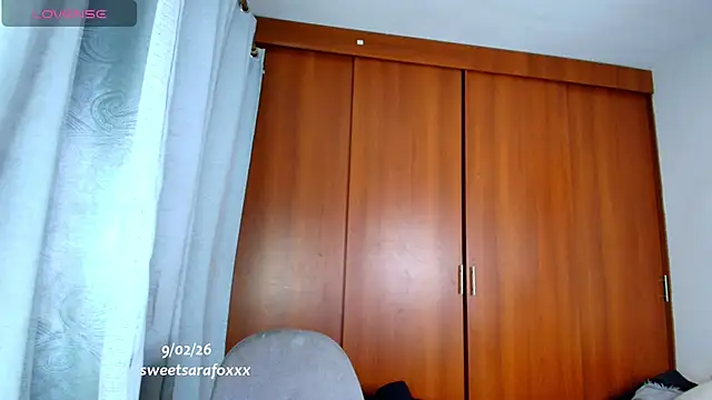 sweetsarasofia online show from February 10, 3:35 am