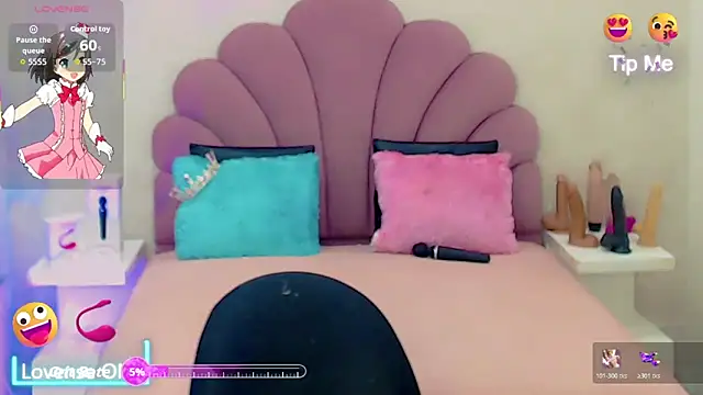 Snapshot of briana_sex32 chatting on October 23, 3:43 am briana sex32 online show from October 23, 3:43 am